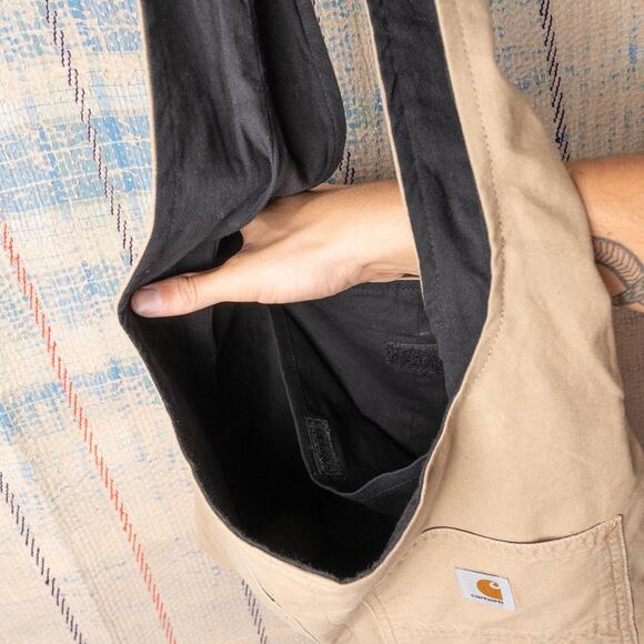 Khaki upcycled carhartt hobo bag - Picture 6 of 6
